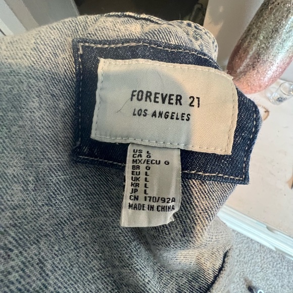 Forever21 Jean Jacket cropped - Picture 4 of 4